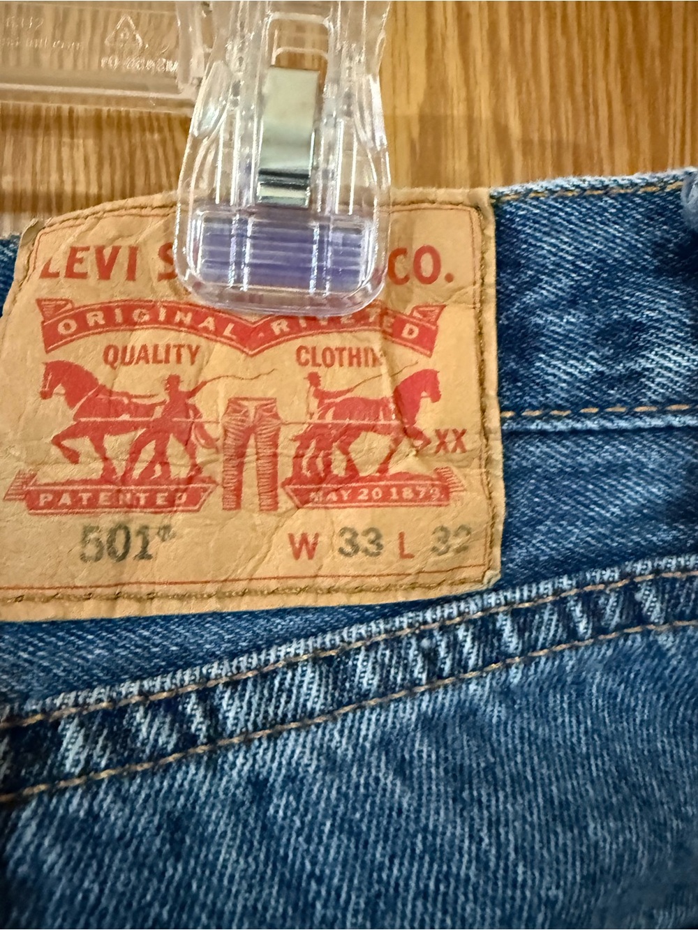 Levi's Straight Men’s Blue Denim Jeans with Leather Patch